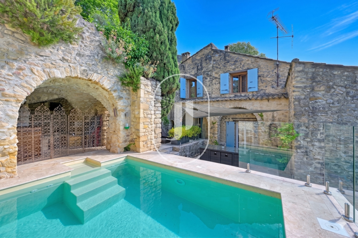 Luxury House for sale in La Roque-sur-Cèze, 1 150 000 €, Photo 1