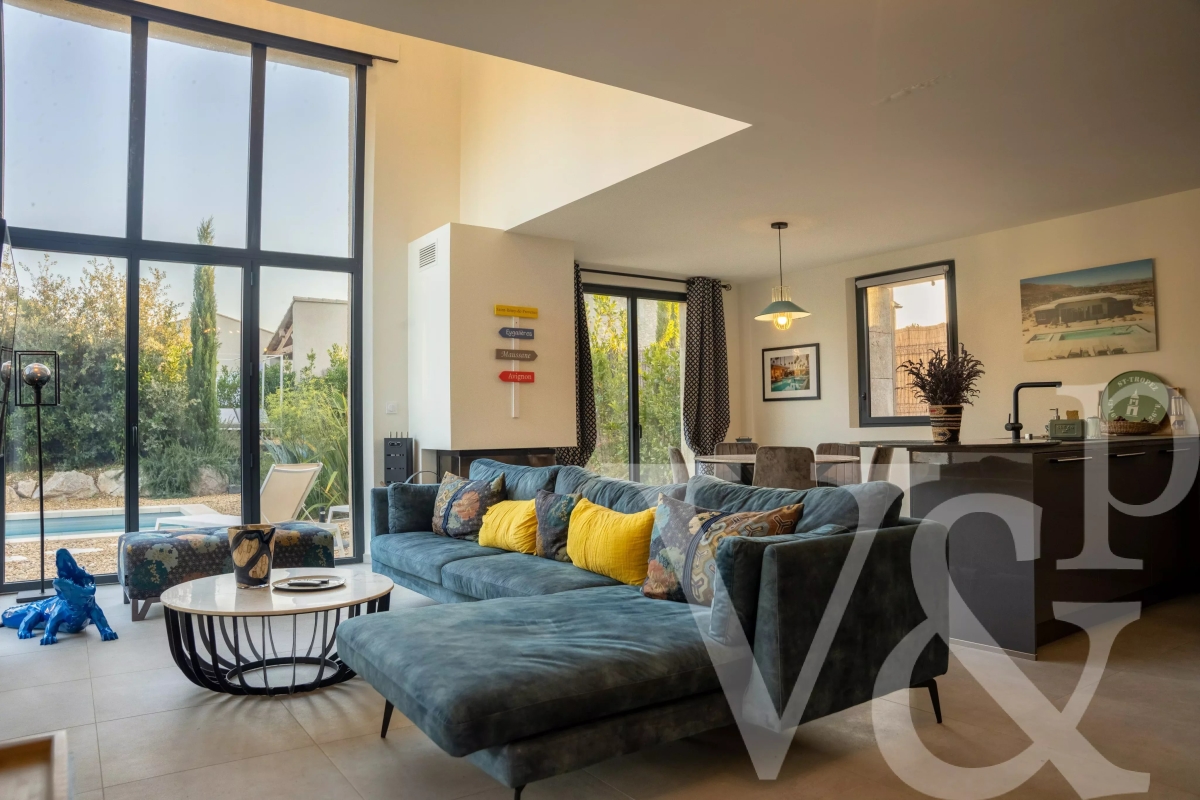 Maison de luxe à vendre à Eygalières, 1 474 000 €, Photo 1