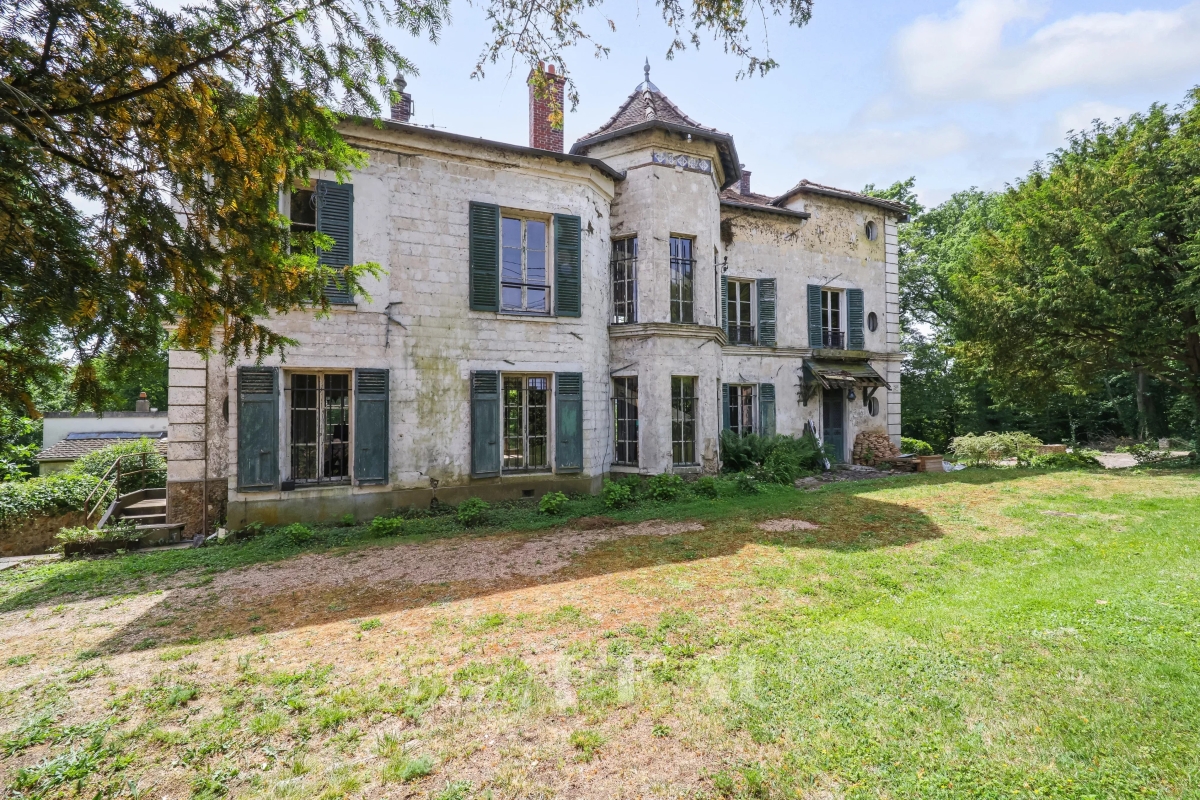 Maison de luxe à vendre à Jouy-en-Josas, 1 950 000 €, Photo 1