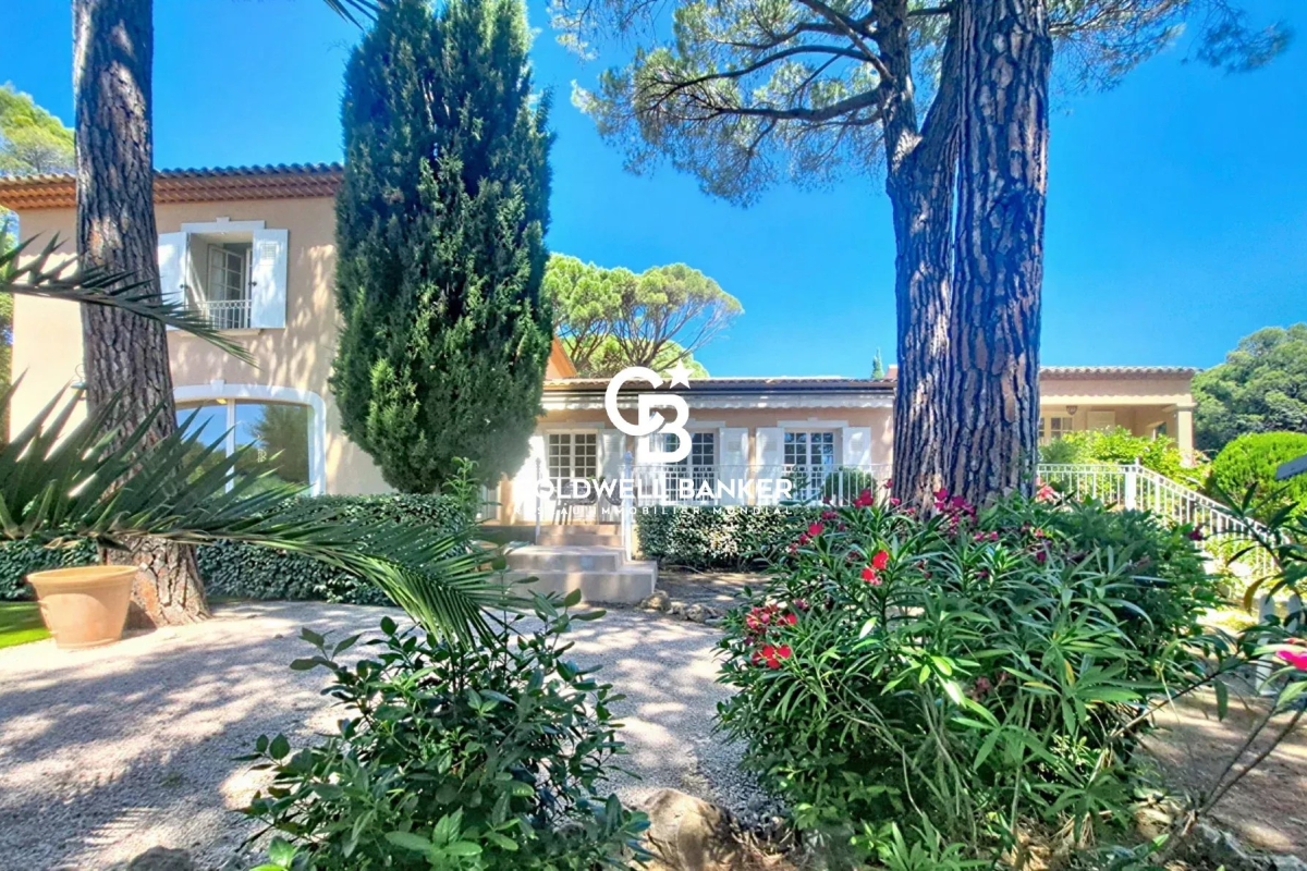 Luxury House for sale in Saint-Raphaël, 1 850 000 €, Photo 2