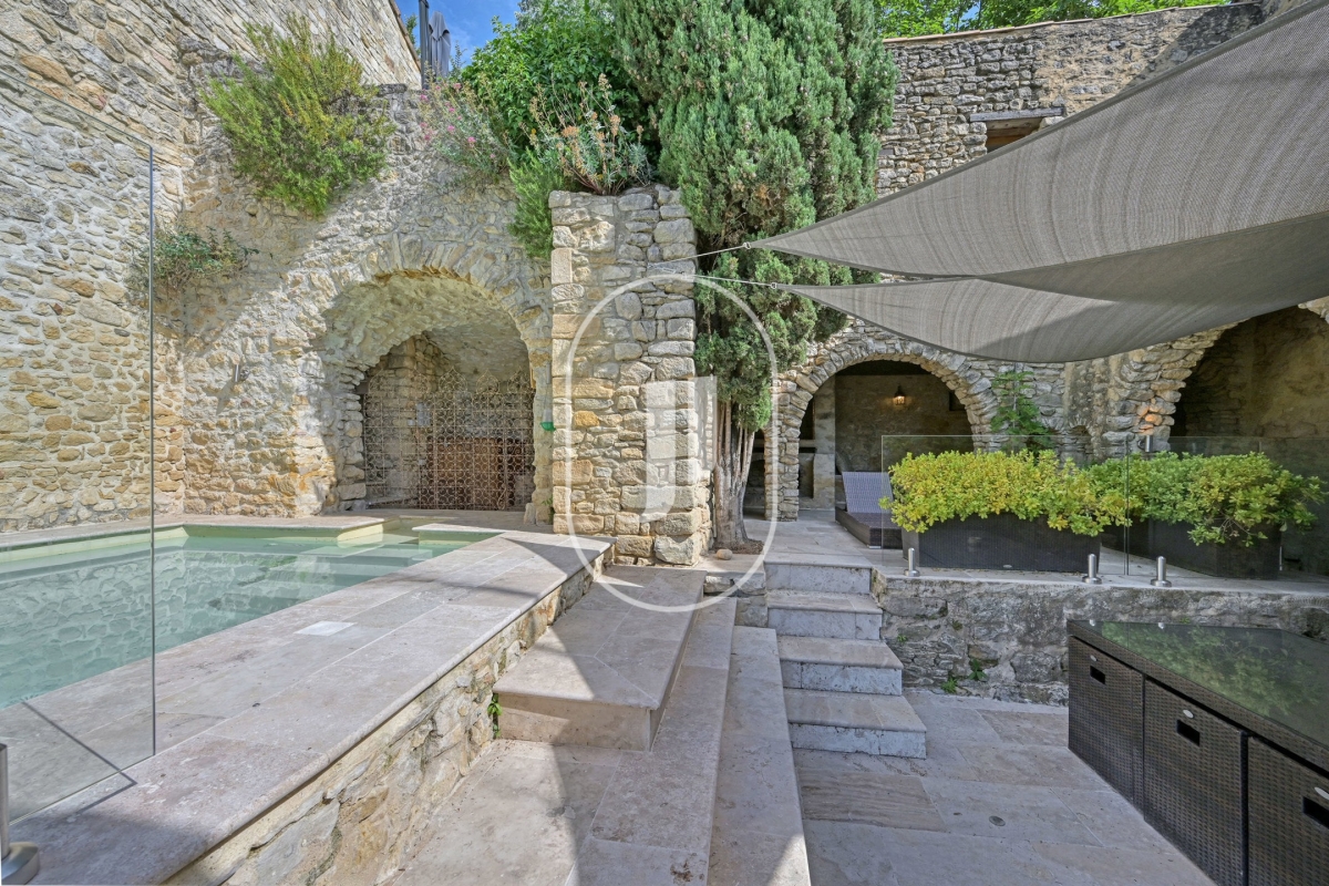 Luxury House for sale in La Roque-sur-Cèze, 1 150 000 €, Photo 2