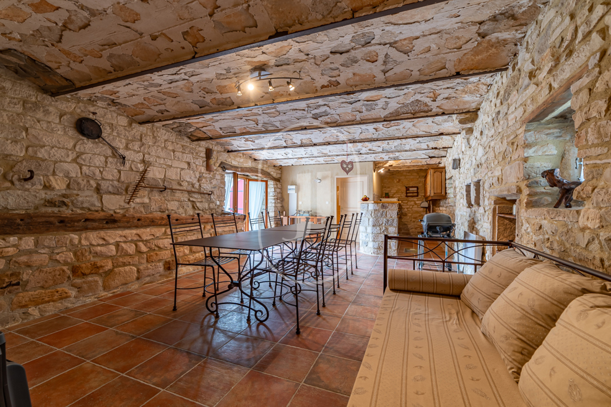 Maison de luxe à vendre à Barjac, 850 000 €, Photo 4