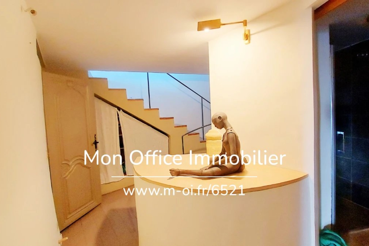 Maison de luxe à vendre à Lourmarin, 599 000 €, Photo 3