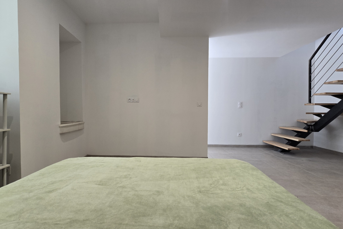 Maison de luxe à vendre à Nîmes, 115 000 €, Photo 6