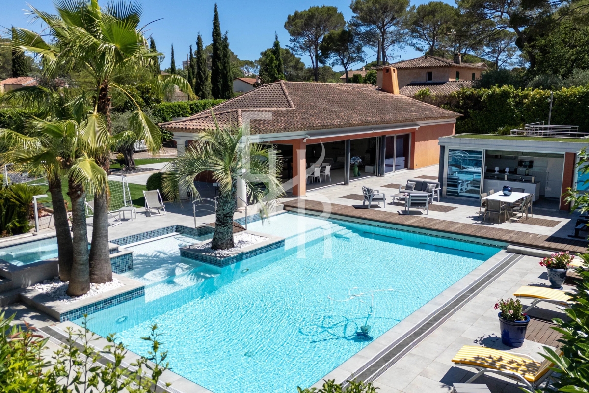 Maison de luxe à vendre à Mougins, 1 990 000 €, Photo 2