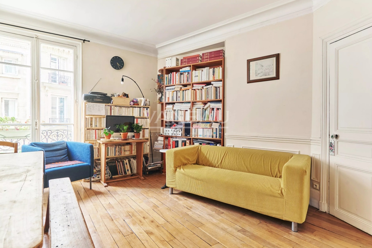 Luxury Apartment for sale in Paris 14Ème, 850 000 €, Photo 2