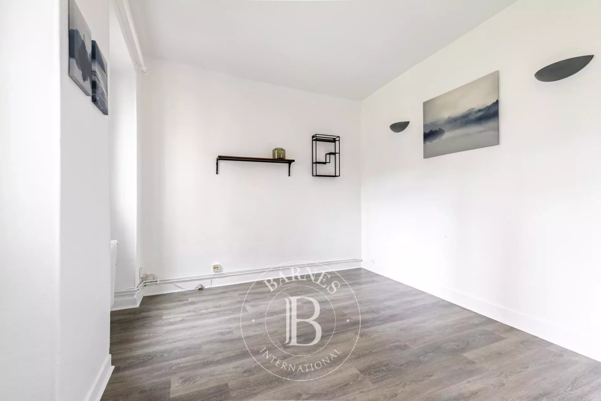 Luxury Apartment for sale in Paris 15ème, 390 000 €, Photo 3