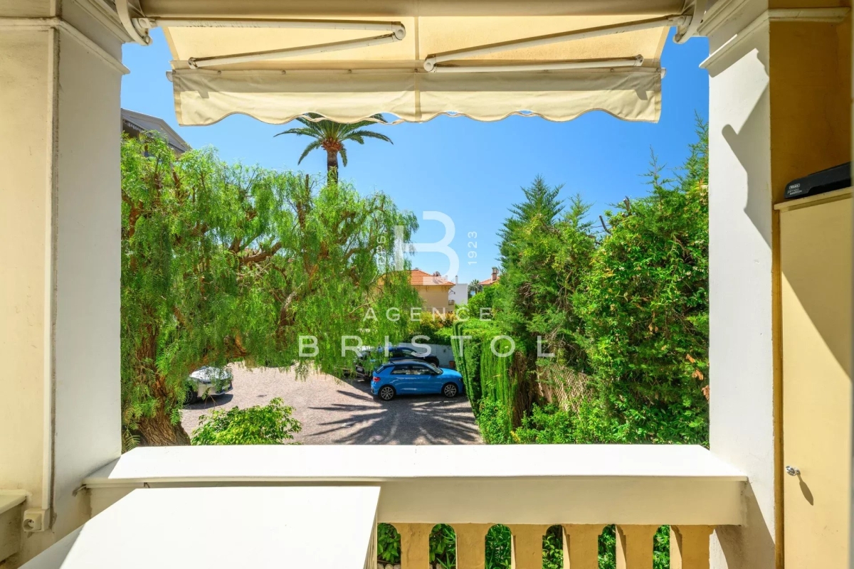 Luxury Apartment for sale in Beaulieu-sur-Mer, 659 000 €, Photo 3