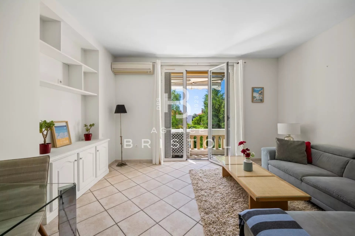 Luxury Apartment for sale in Beaulieu-sur-Mer, 659 000 €, Photo 3