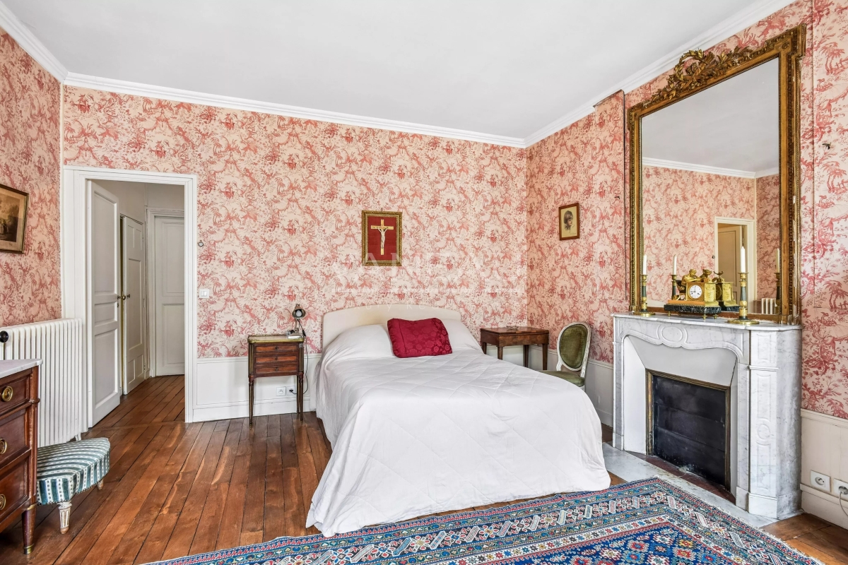 Luxury Apartment for sale in Paris 5Ème, 1 600 000 €, Photo 4