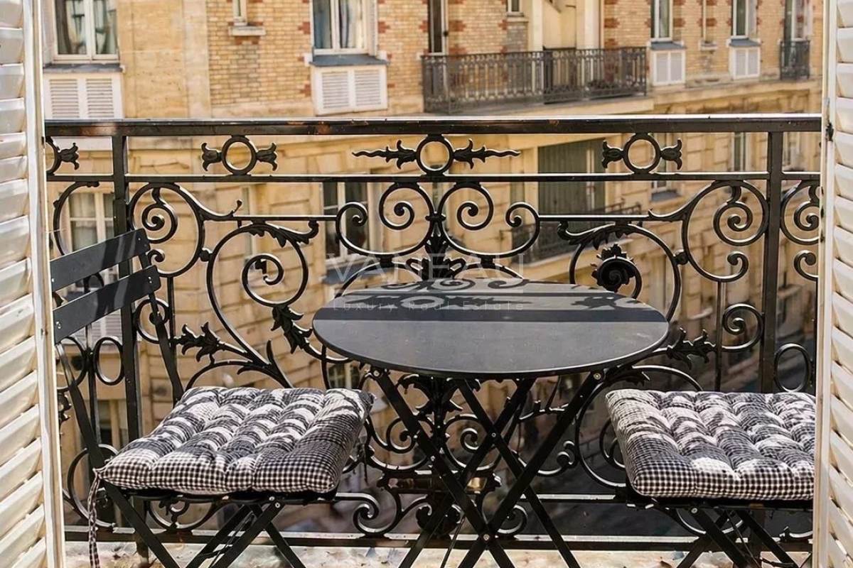 Luxury Apartment for sale in Paris 16Ème, 915 000 €, Photo 4