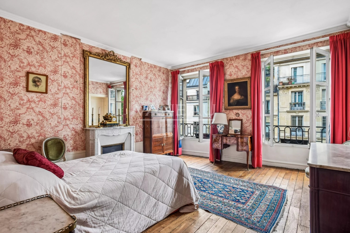 Luxury Apartment for sale in Paris 5Ème, 1 600 000 €, Photo 5