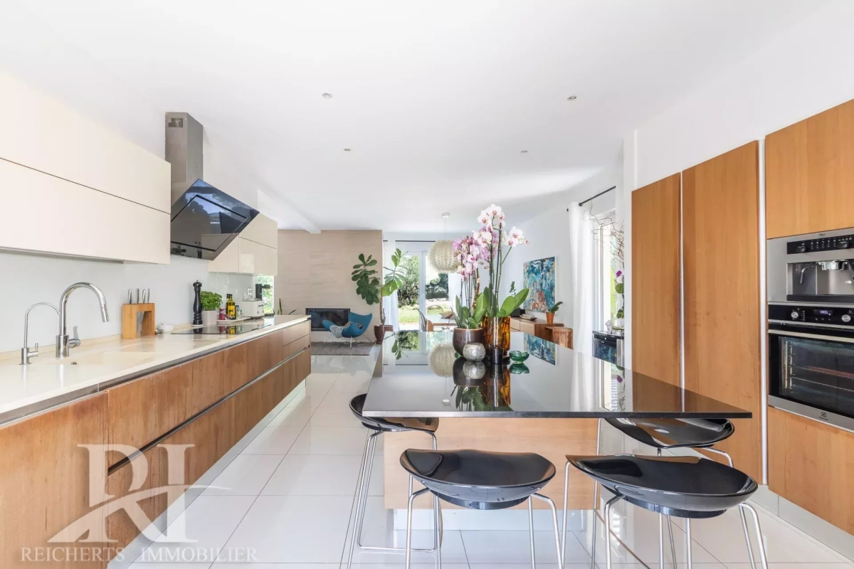 Luxury House for sale in Valbonne, 2 250 000 €, Photo 7