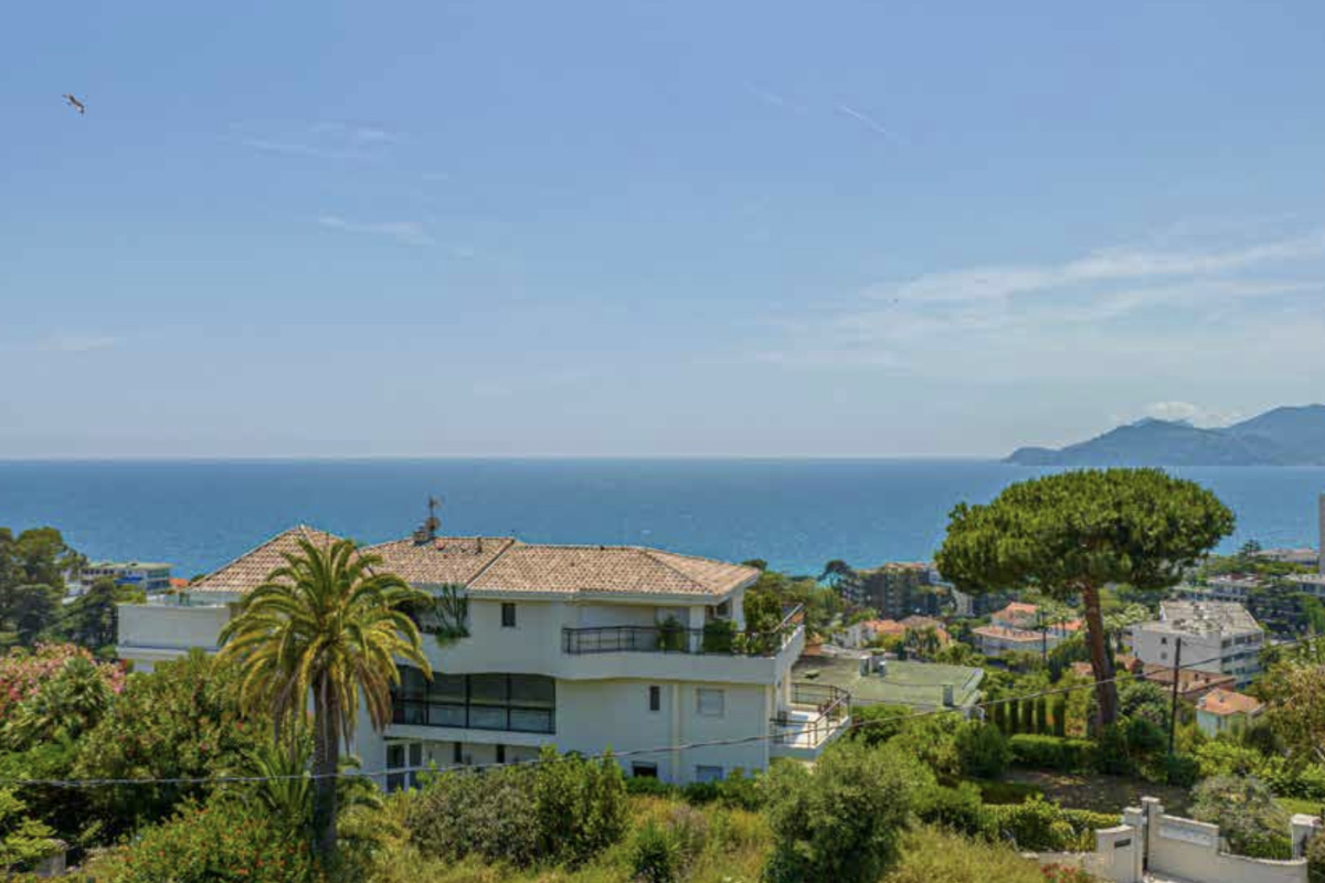 Terrain de luxe à vendre à Cannes, 2 100 000 €, Photo 1