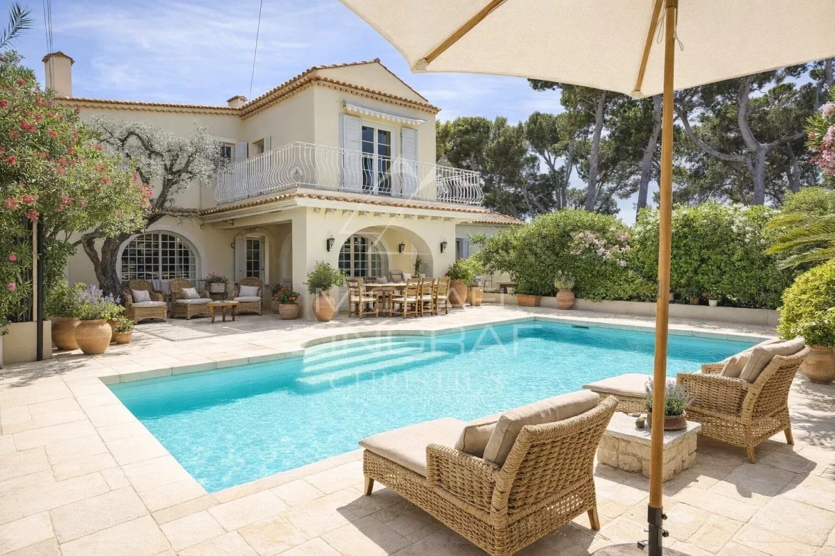 Maison de luxe à vendre à Antibes, 3 900 000 €, Photo 1
