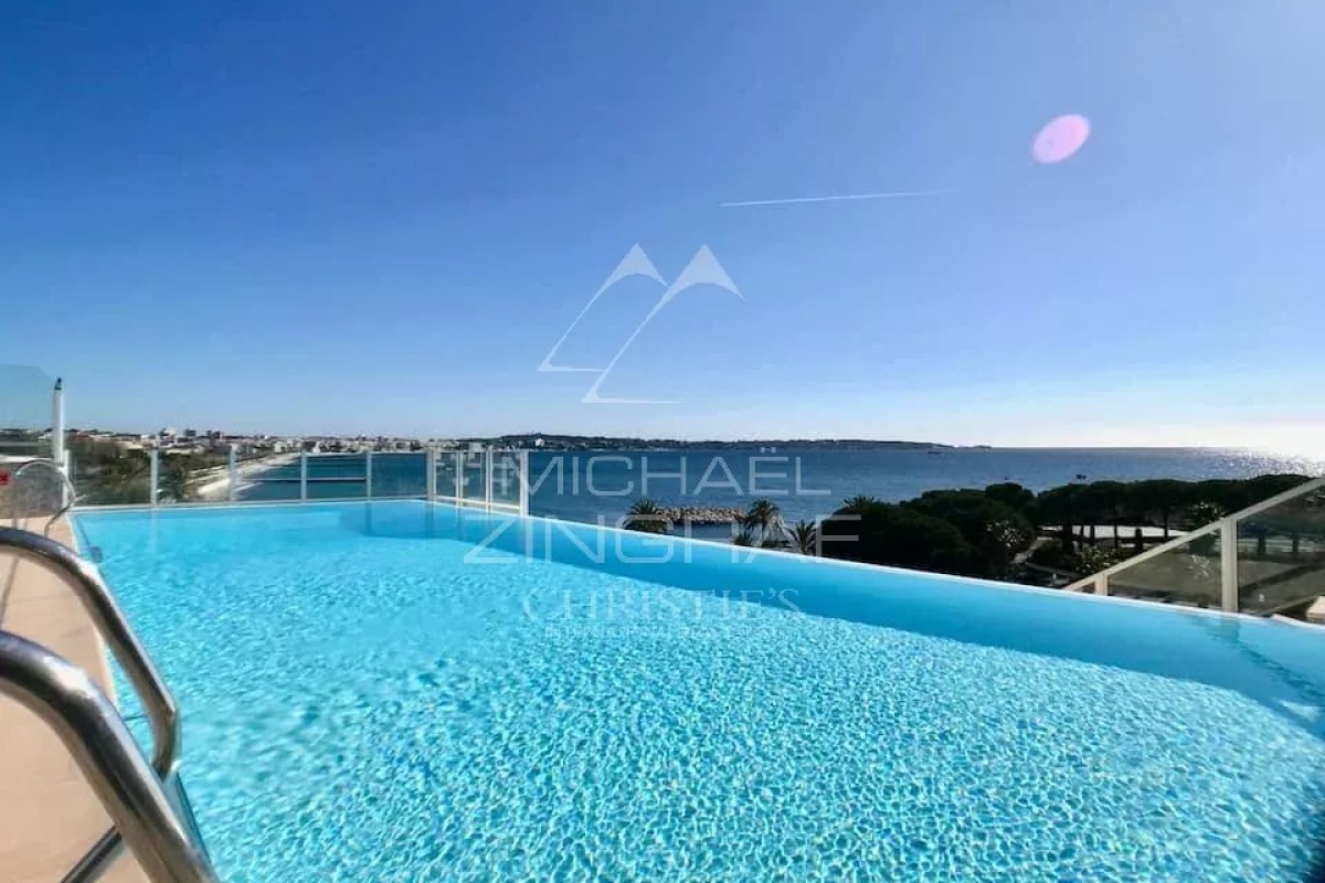 Appartement de luxe à vendre à Le Golfe Juan, 590 000 €, Photo 1