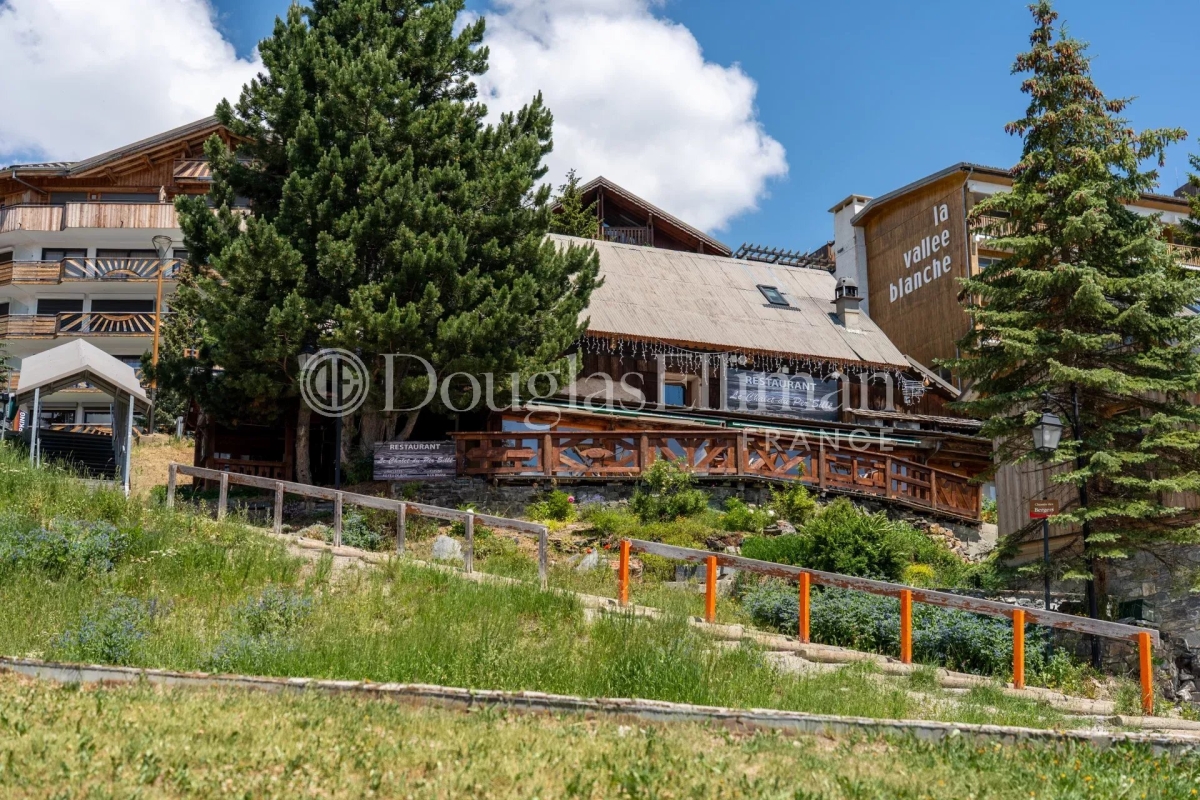 Maison de luxe à vendre à Huez, 2 075 000 €, Photo 1