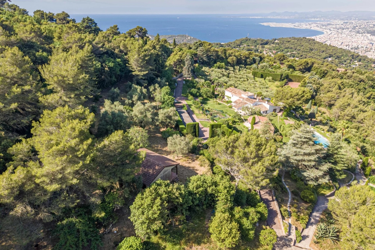 Maison de luxe à vendre à Nice, 699 000 €, Photo 1