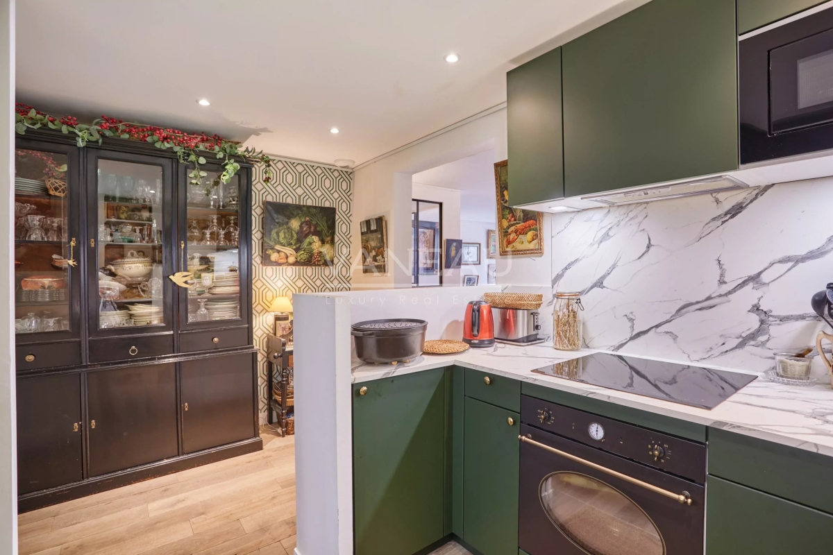 Appartement de luxe à vendre à Neuilly-sur-Seine, 1 072 000 €, Photo 2