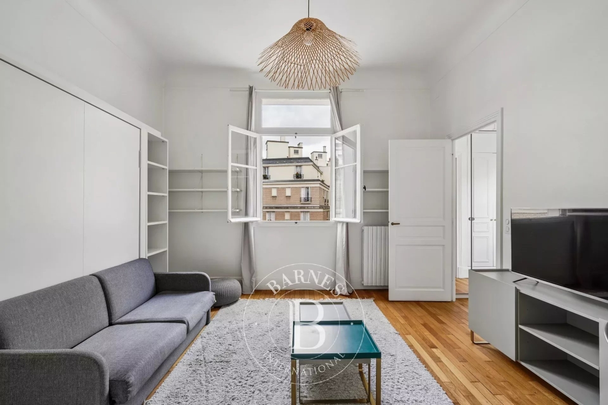 Appartement de luxe à vendre à Paris 7ème, 525 000 €, Photo 2