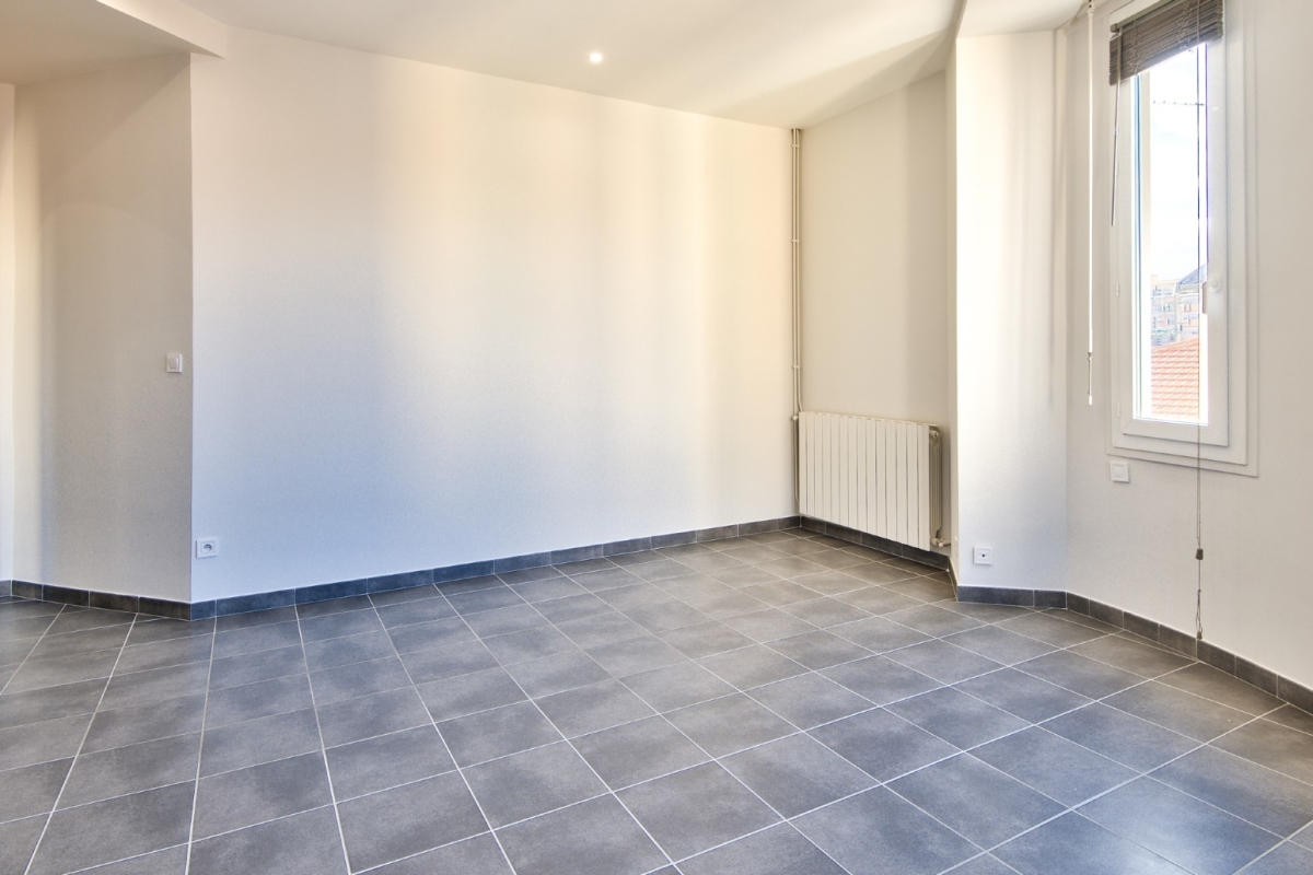 Luxury Apartment for sale in Nice, 250 000 €, Photo 3