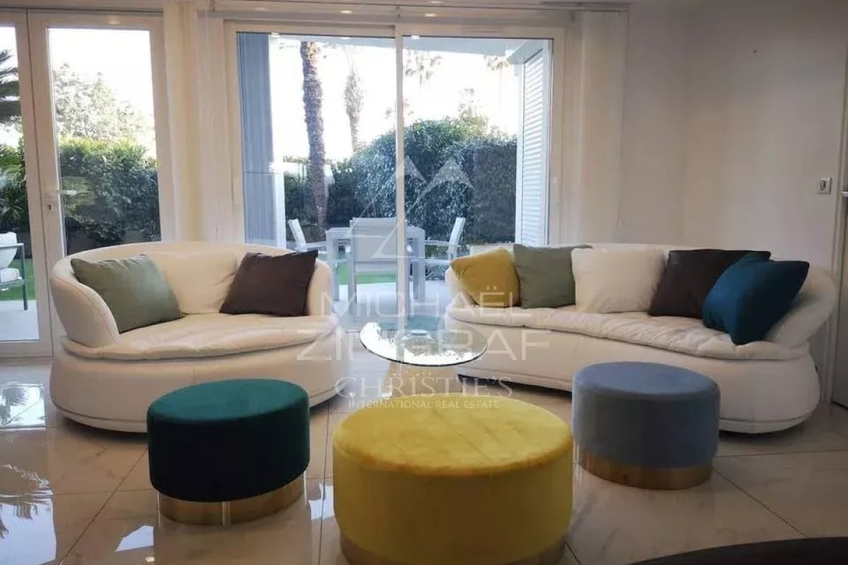 Appartement de luxe à vendre à Le Golfe Juan, 590 000 €, Photo 3