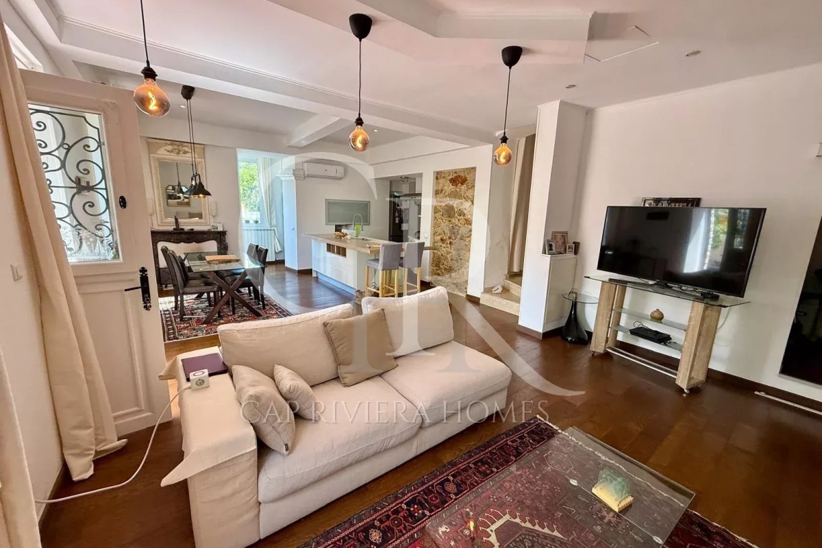 Maison de luxe à vendre à Menton, 685 000 €, Photo 3