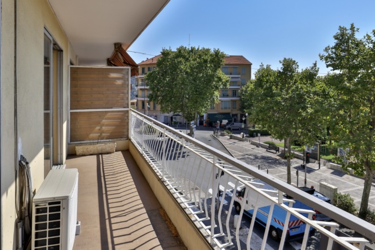 Luxury Apartment for sale in Villefranche-sur-Mer, 599 000 €, Photo 4