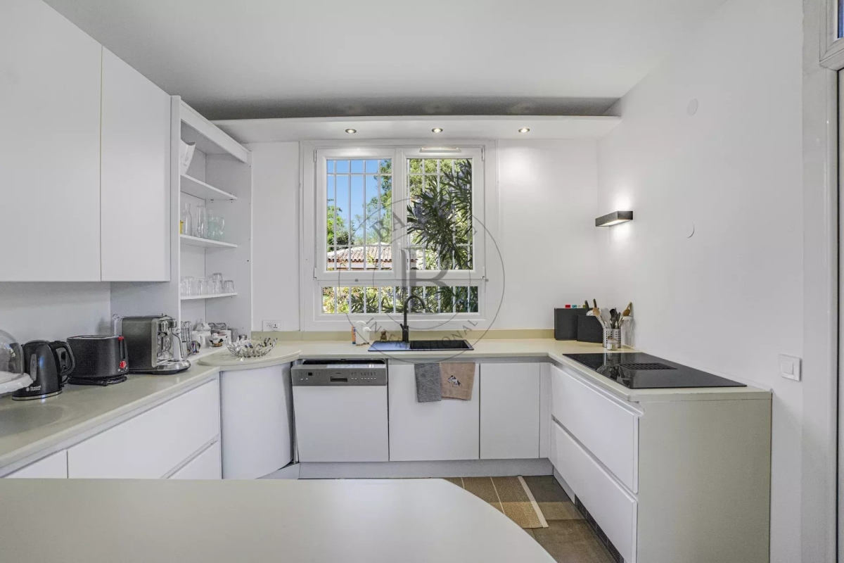 Maison de luxe à vendre à Mougins, 1 950 000 €, Photo 7