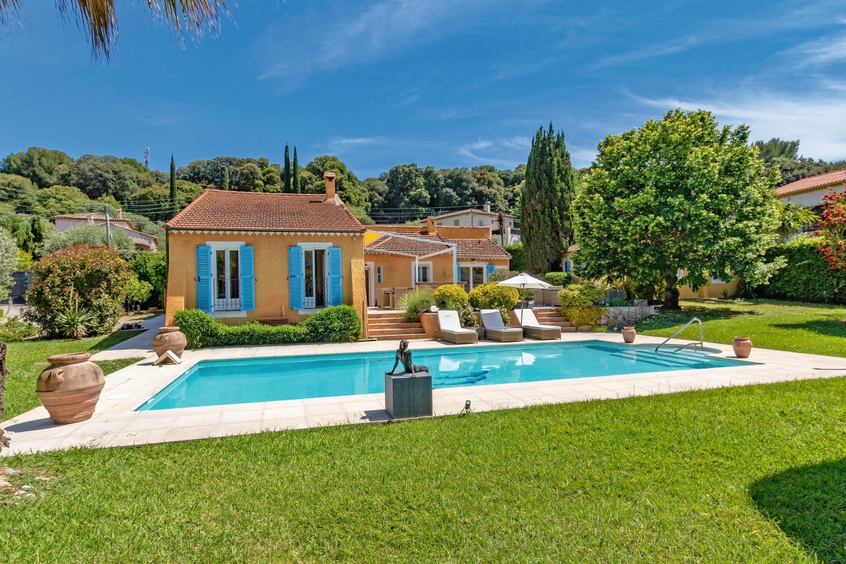 Maison de luxe à vendre à Cap d'Antibes, 2 990 000 €, Photo 1