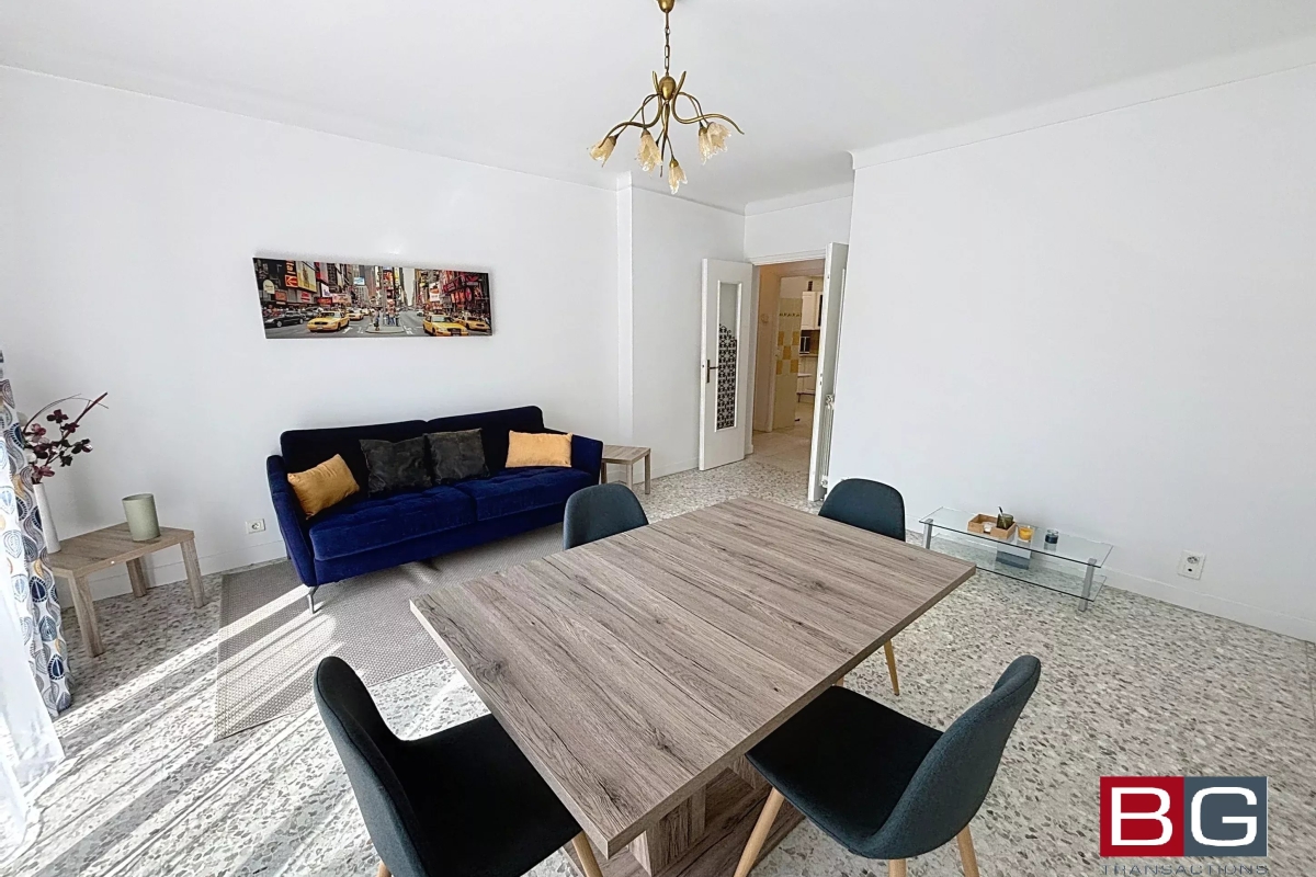 Appartement de luxe à vendre à Antibes, 339 000 €, Photo 1