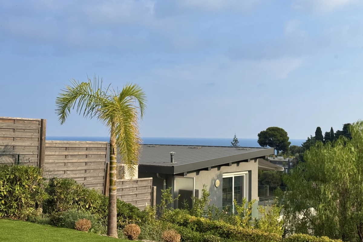 Appartement de luxe à vendre à Roquebrune-Cap-Martin, 595 000 €, Photo 1