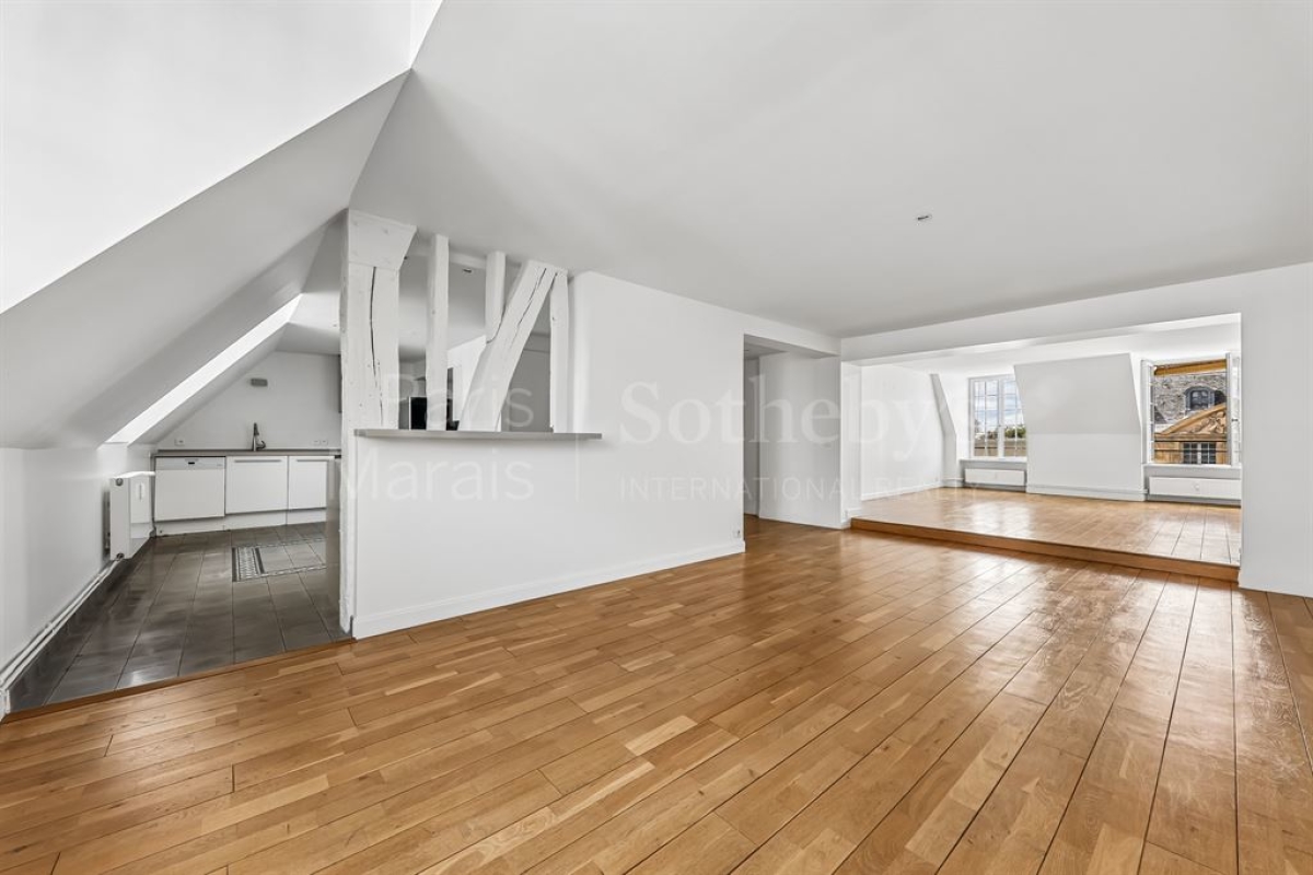 Luxury Apartment for sale in Paris 3Ème, 2 600 000 €, Photo 2