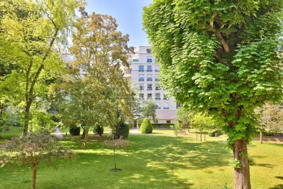 Appartement de luxe à vendre à Neuilly-sur-Seine, 600 000 €, Photo 2