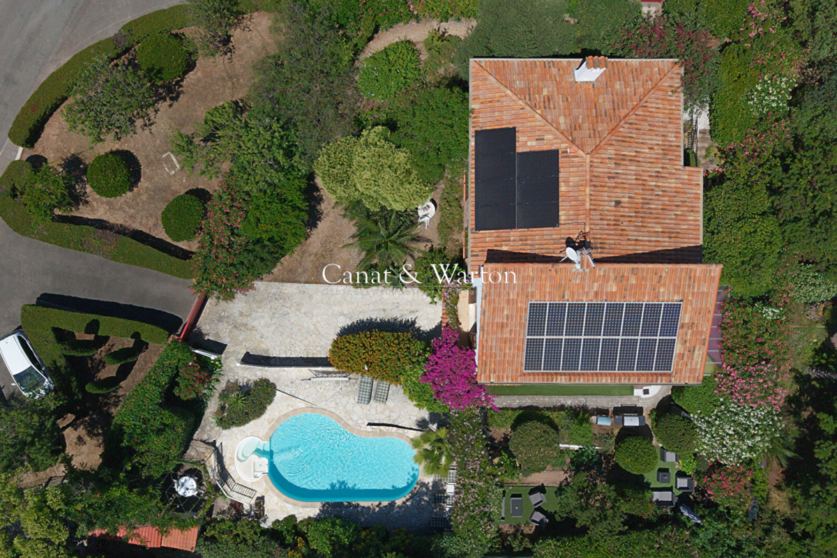 Maison de luxe à vendre à Saint-Raphaël, 1 090 000 €, Photo 3