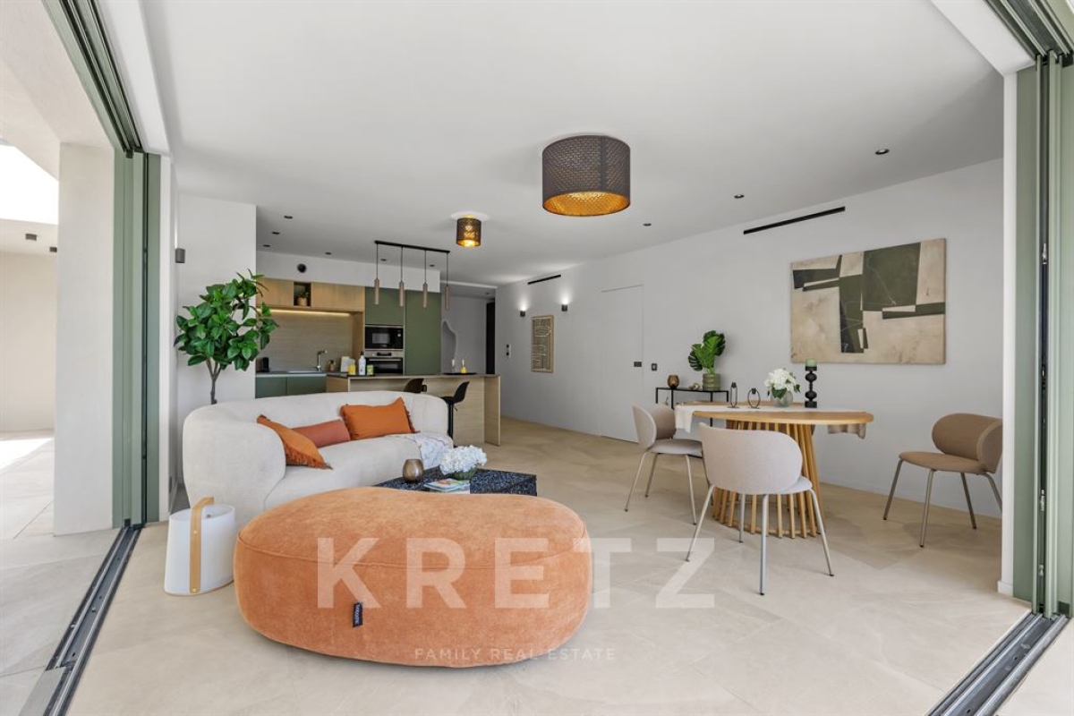Luxury Apartment for sale in Les Adrets de l'Esterel, 695 000 €, Photo 3
