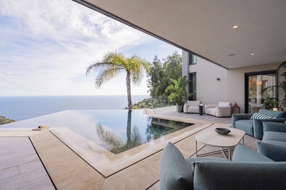 Maison de luxe à louer à Èze, 39 000 €, Photo 3