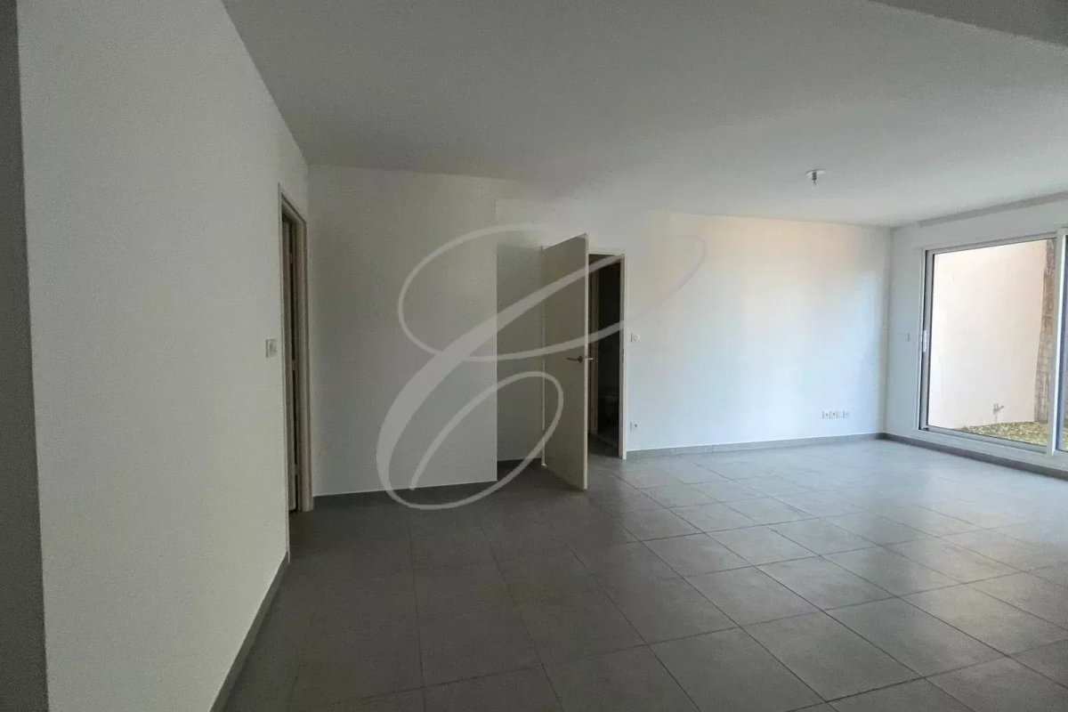 Luxury Apartment for sale in Roquebrune-Cap-Martin, 385 000 €, Photo 4