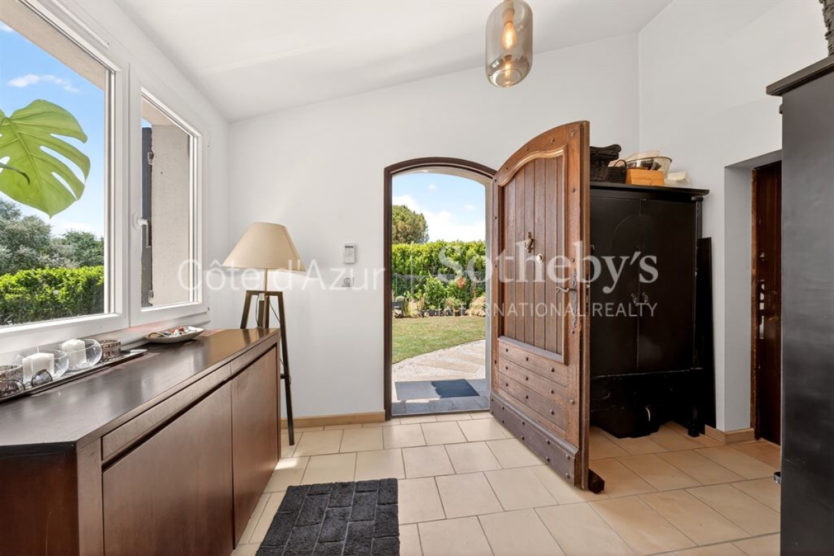 Luxury House for sale in Grasse, 850 000 €, Photo 5