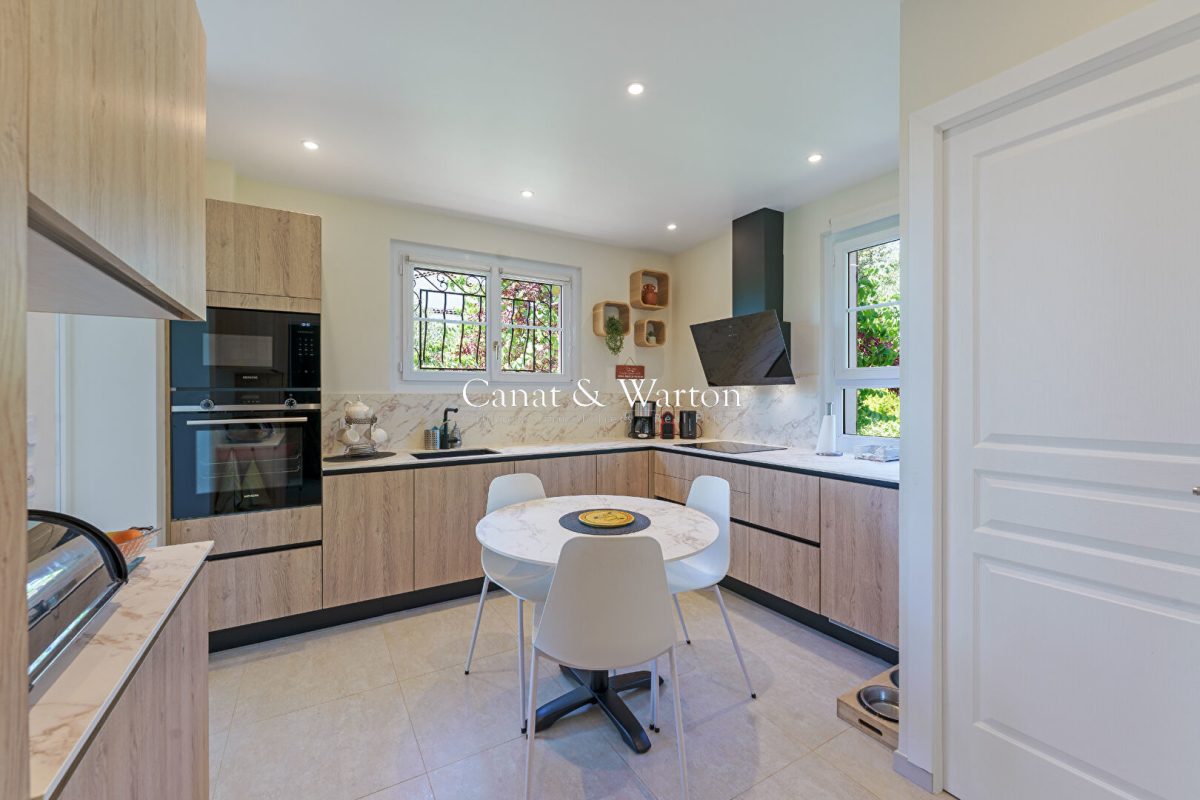 Maison de luxe à vendre à Saint-Raphaël, 1 090 000 €, Photo 7
