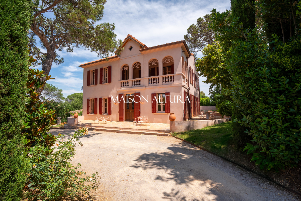 Maison de luxe à vendre à Saint-Tropez, 9 900 000 €, Photo 7