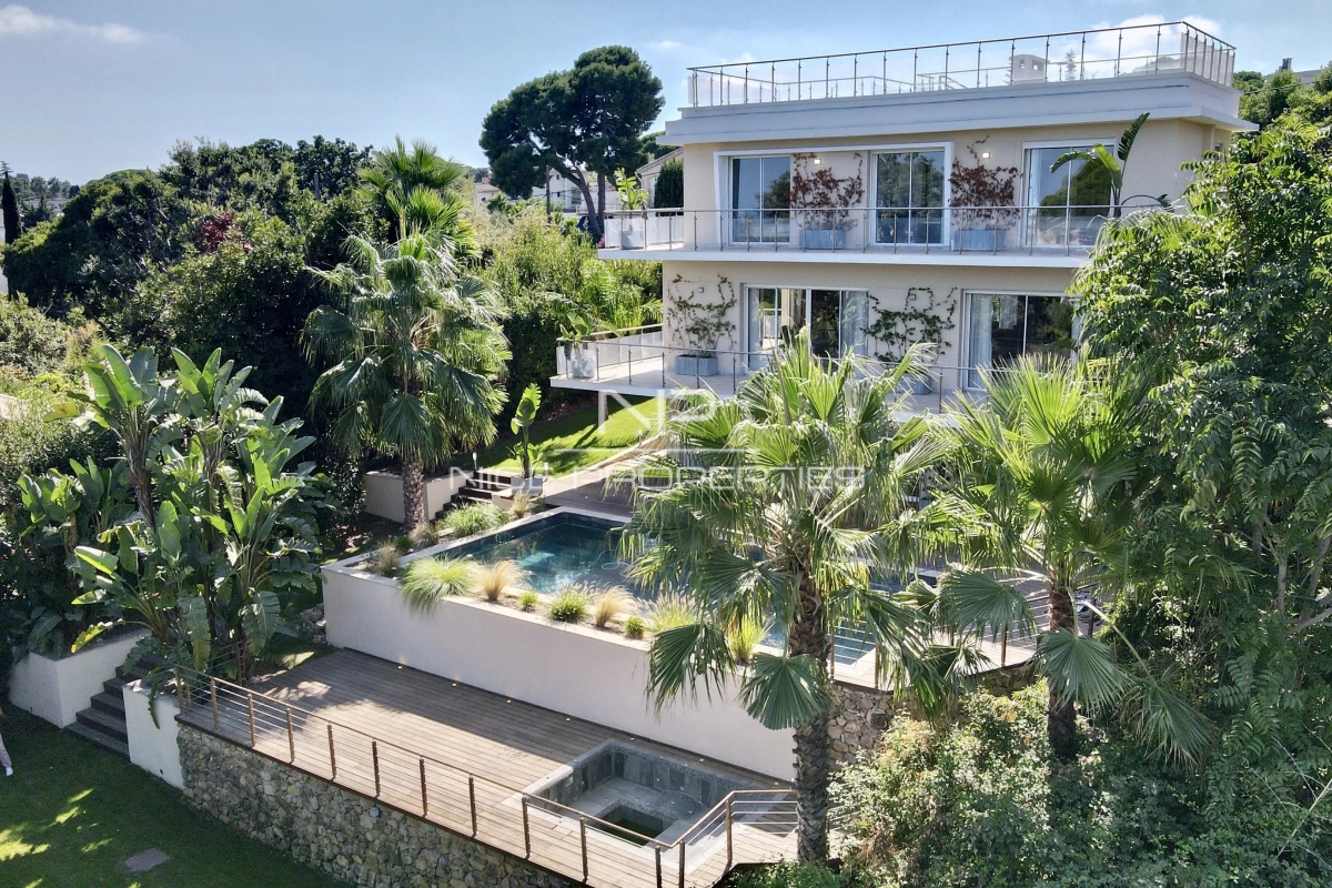 Maison de luxe à vendre à Antibes, 3 990 000 €, Photo 1