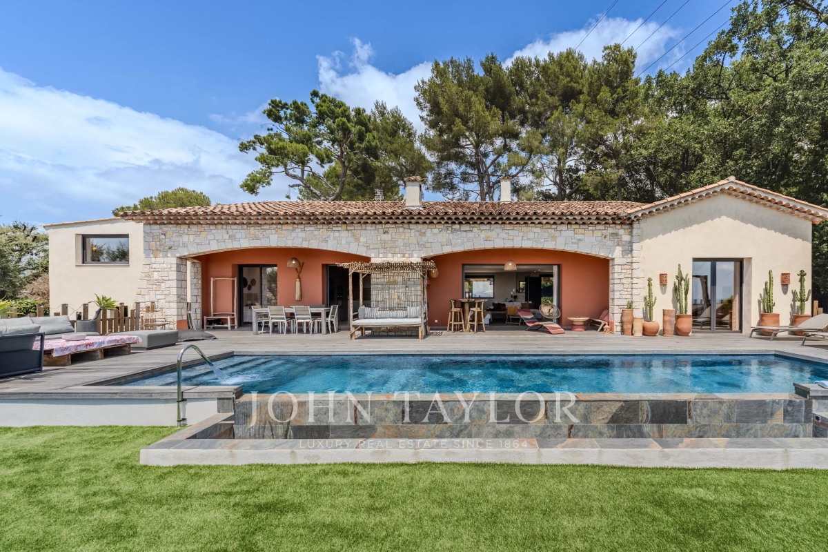 Maison de luxe à vendre à Mougins, 2 150 000 €, Photo 1