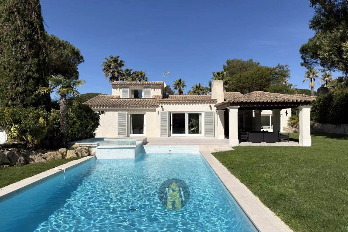 Maison de luxe à vendre à Saint-Tropez, 5 750 000 €, Photo 2