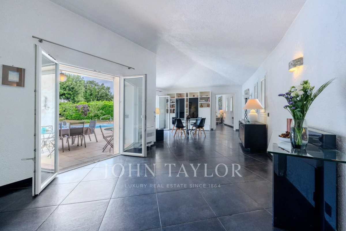 Maison de luxe à vendre à Roquefort-les-Pins, 1 590 000 €, Photo 7