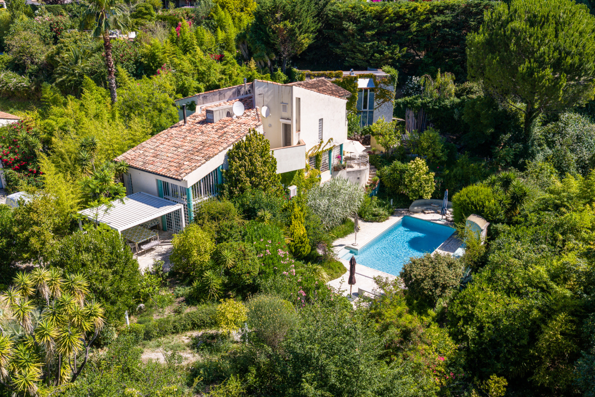 Luxury House for sale in Saint-Paul-de-Vence, 1 950 000 €, Photo 1