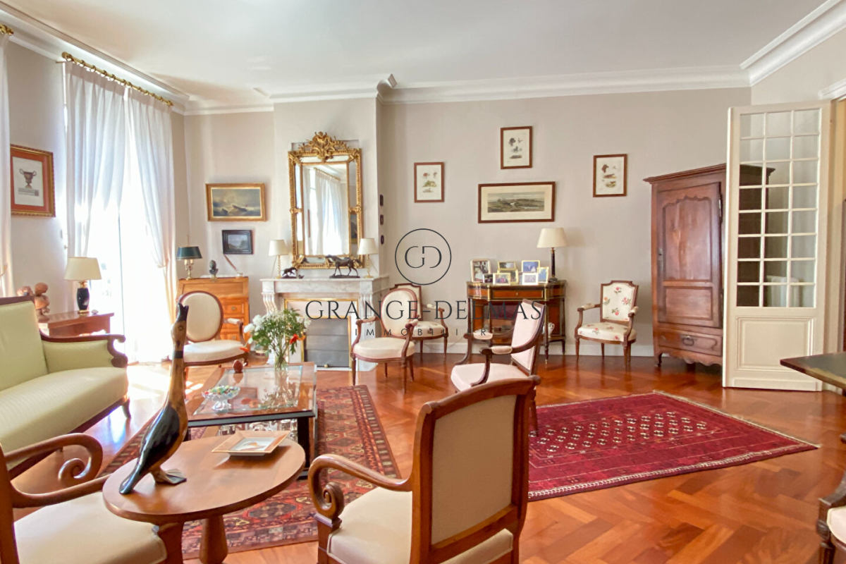 Maison de luxe à vendre à Bordeaux, 1 050 000 €, Photo 3