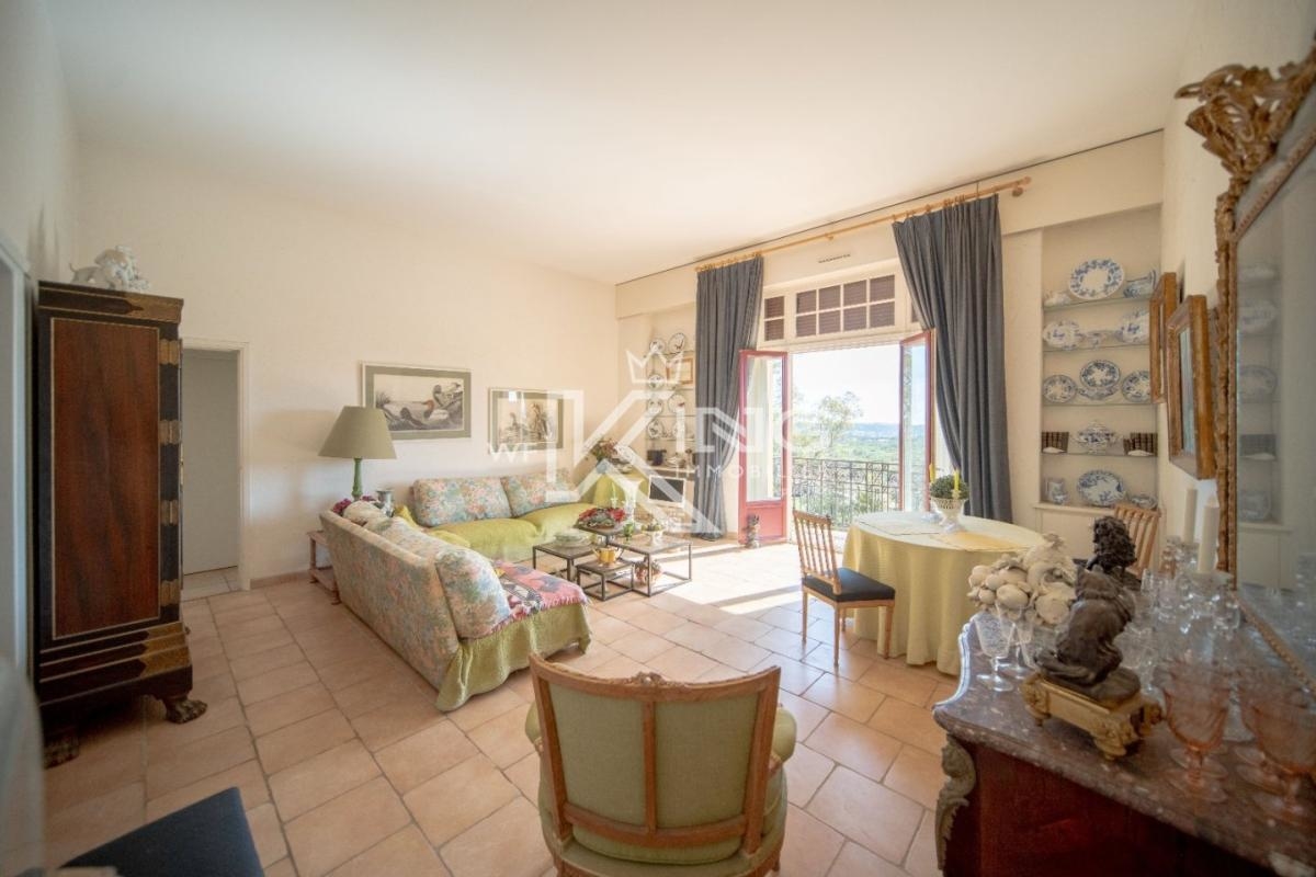 Appartement de luxe à vendre à Saint-Raphaël, 400 000 €, Photo 4