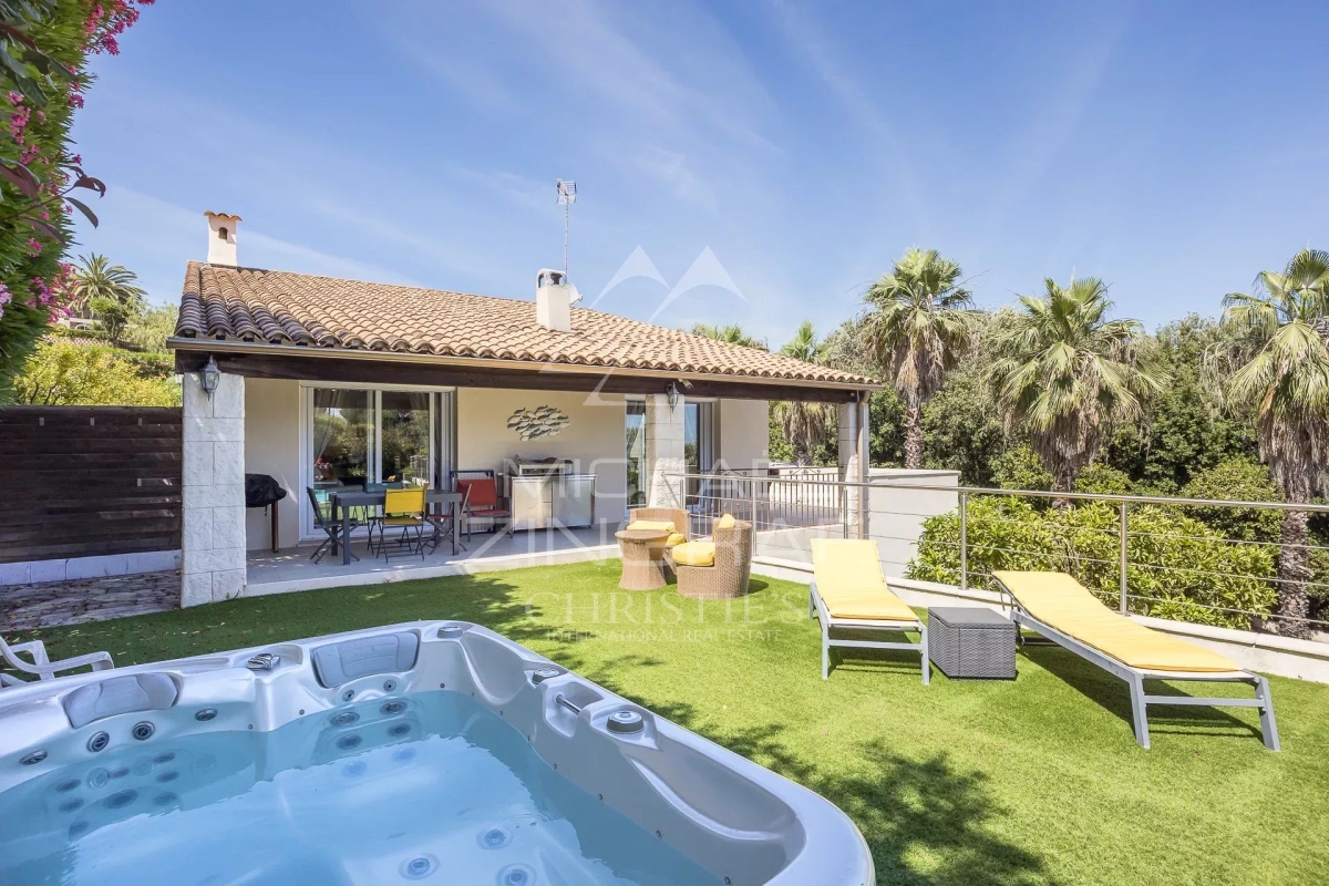 Maison de luxe à vendre à Cagnes-sur-Mer, 1 470 000 €, Photo 1