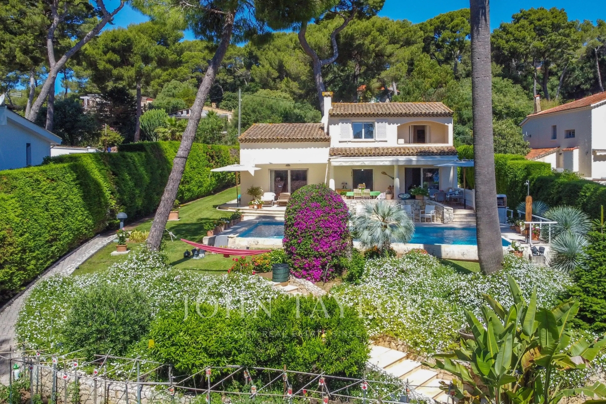 Luxury House for sale in Cap d'Antibes, 3 200 000 €, Photo 1